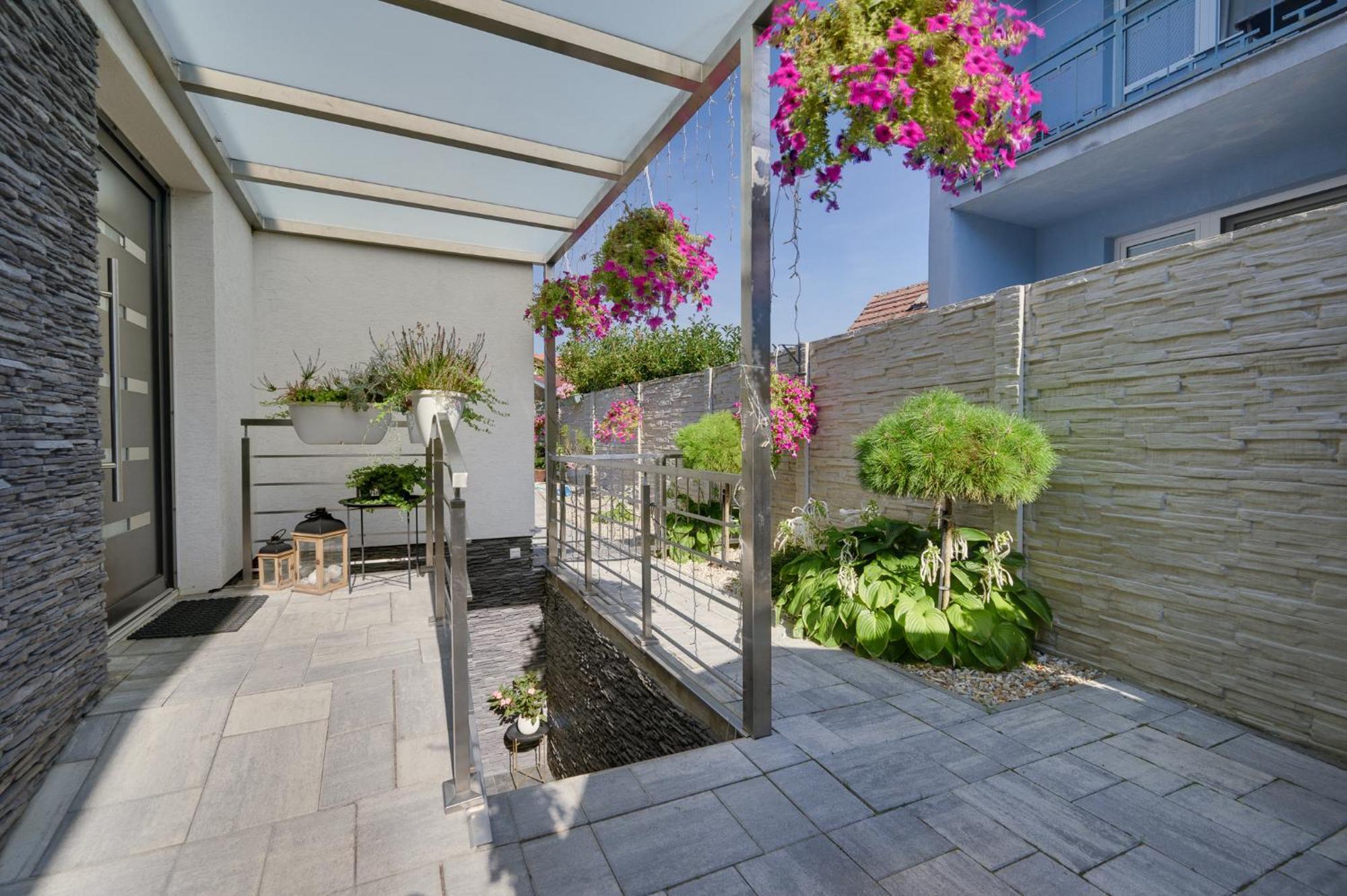 Milan&Eva Apartment Svätý Jur Екстериор снимка